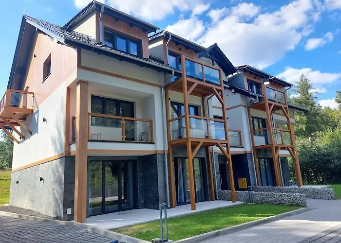 Widok Na Las, Pod Reglami 아파트 스클라르스카포렘바